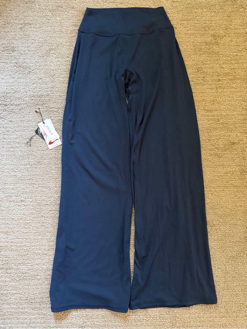 P’tula FEATHERTECH Midrise Sculpt Wide Leg Pant - True Navy, 32” Inseam (Short) - Picture 7 of 11